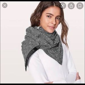 Lululemon Vinyasa scarf